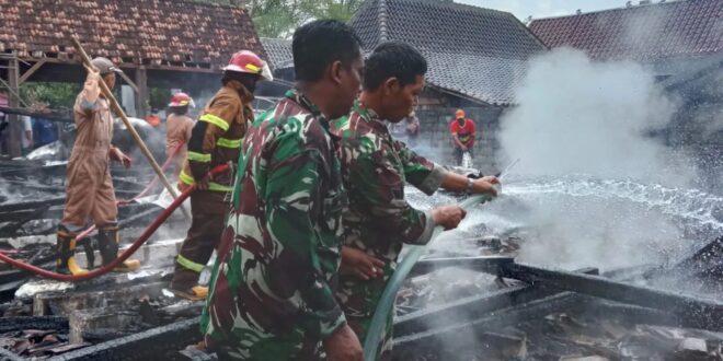 Tajribali Osiyo jinsiy aloqa Yalangoch buzuq nemis ayollari